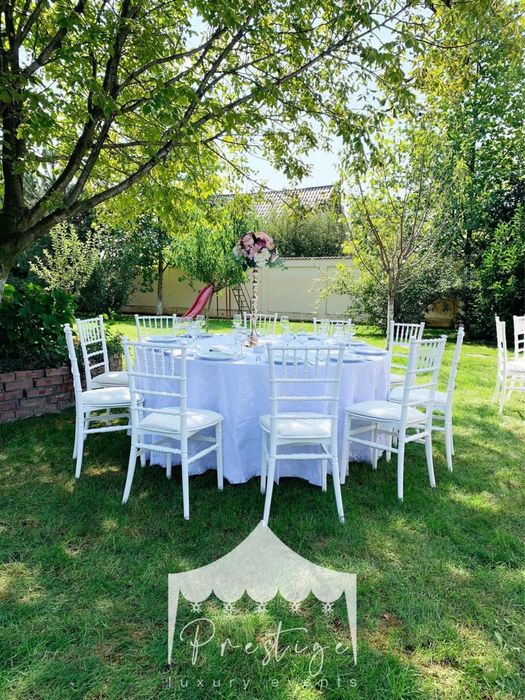 Logistică evenimente – mese, scaune, veselă, corturi (30–130 pers.)