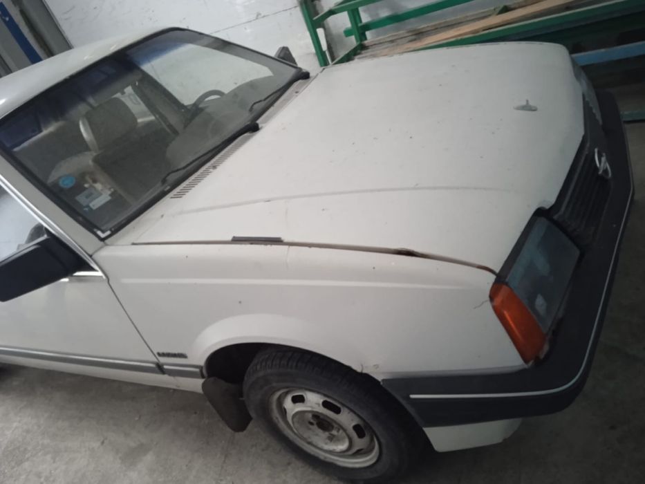 Продам Опель Аскона