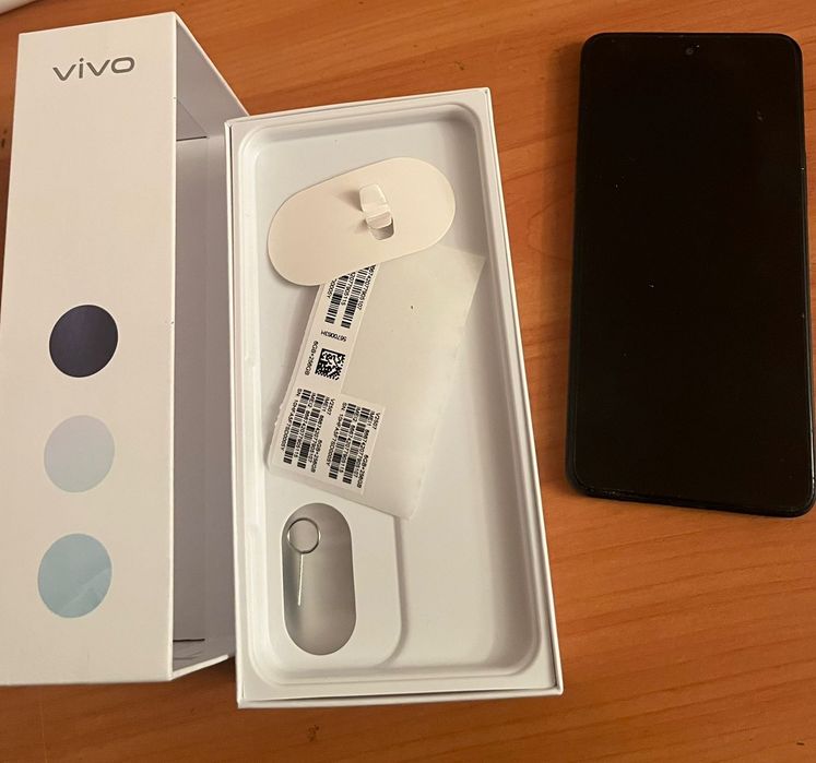 Продам новый месяц назад покупался