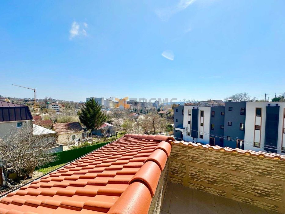 Продава се Къща в Варна, Изгрев - 221 кв.м за 2489 €/кв.м - Снимка #19