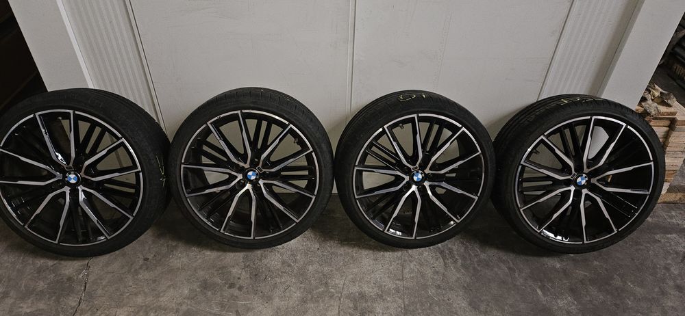 Roti complete BMW 19" Anvelope vara Pireli Pzero,8J x 19 ET 54,  5x112