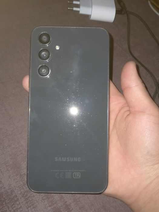 Продам Samsung A54 128/8