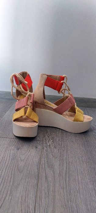 Обувки, нови и използвани