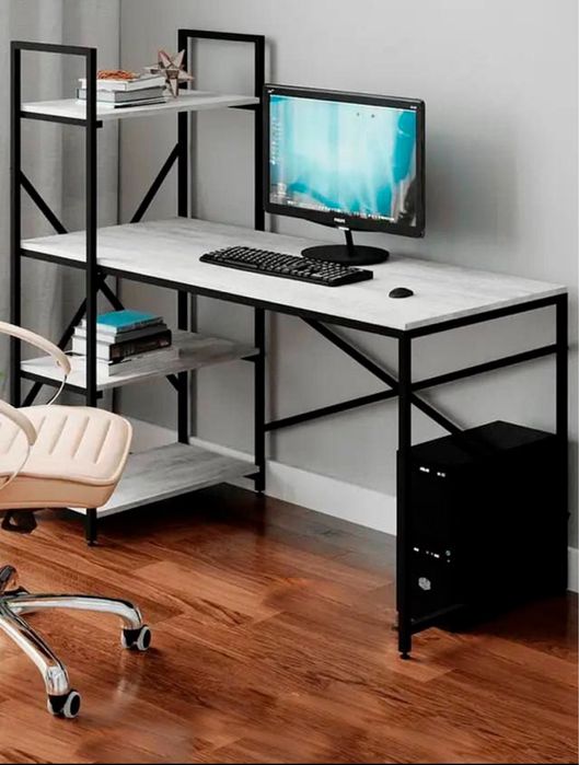 Компьютерный стол с полками, металлический каркас