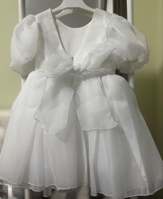 Нарядное платье лля девочки