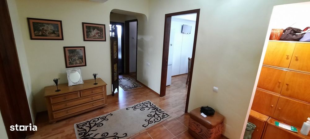 Apartament 5 camere Piata Mare