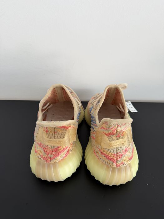 Adidasi yeezy boost 350