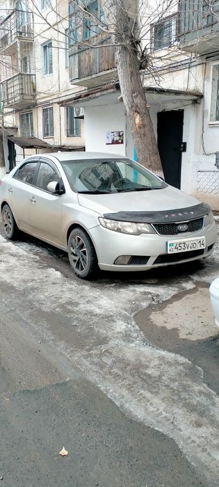 Продам машину Кия церато