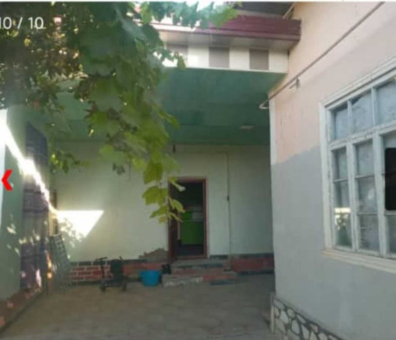 8 соткли ховли сотилади