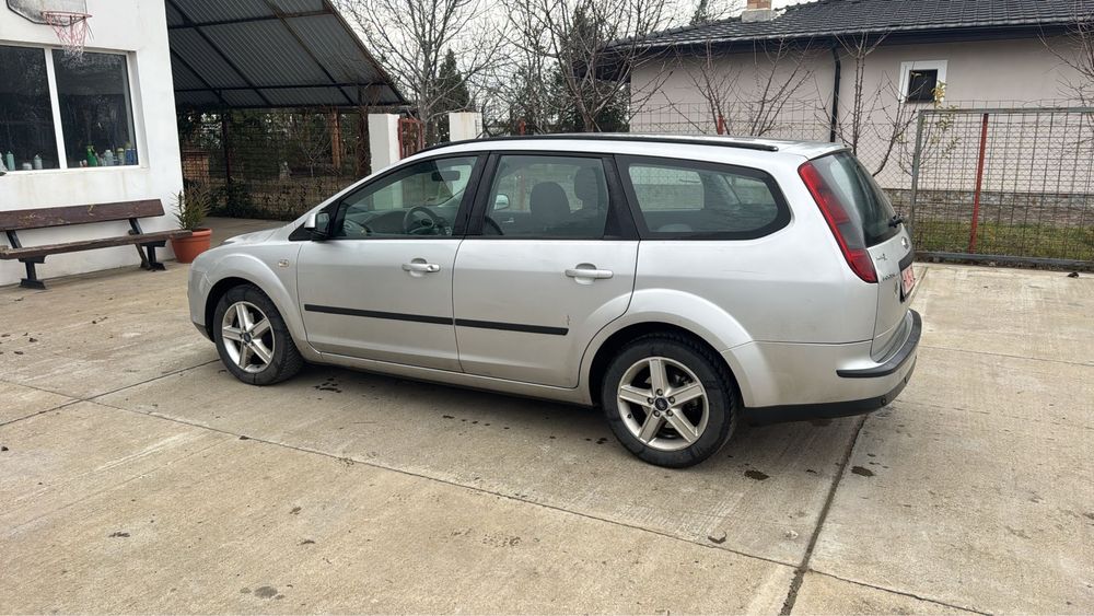 Ford focus - an 2005 - 220.000 km - 1.6 tdci