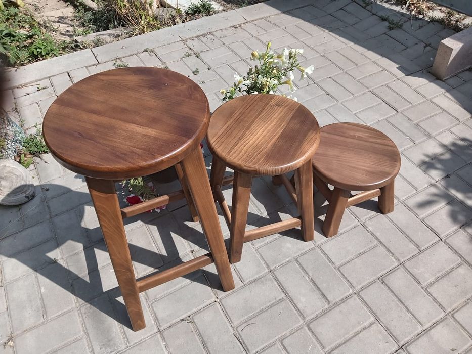 Табуретки деревянные