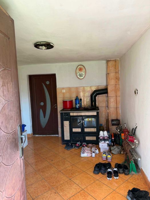 Casa si teren de vanzare