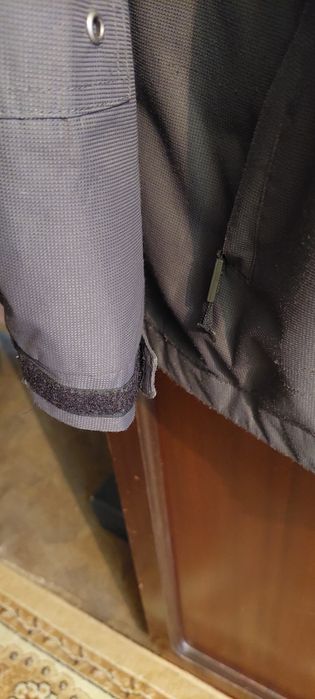 Продам куртку демисезонная