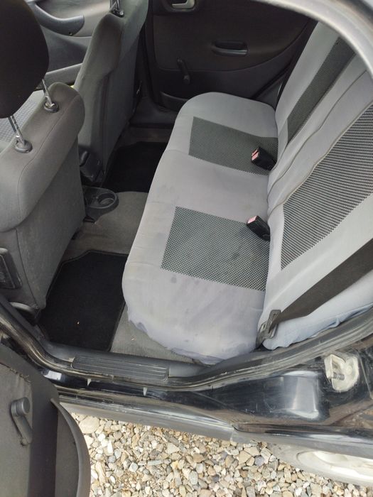 Vând Opel corsa 1.2 benzină.