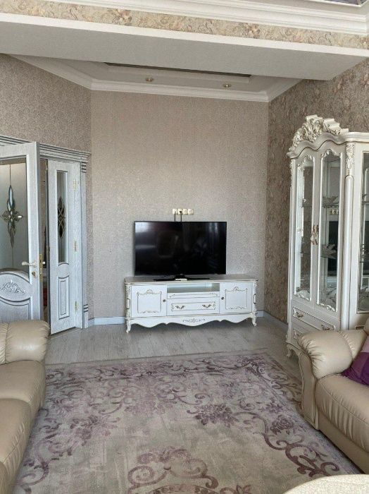 Сдаётся 3/3/8 Цум