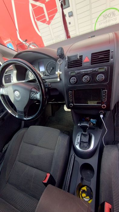 VOLKSWAGEN Touran 2005 — imagine 3