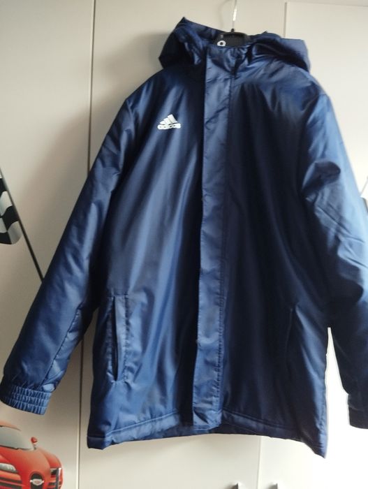 Geaca adidas nouă primăvară, toamnă,164 cm,13-14 ani.