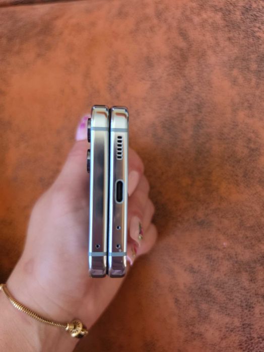 SAMSUNG galaxy Z flip 5 mint 512GB