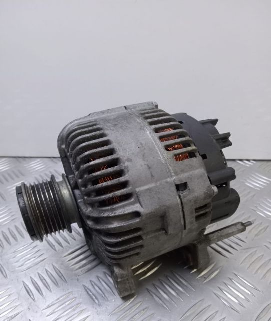 Alternator  180 A 021903026l Volkswagen VW Passat B6 seria