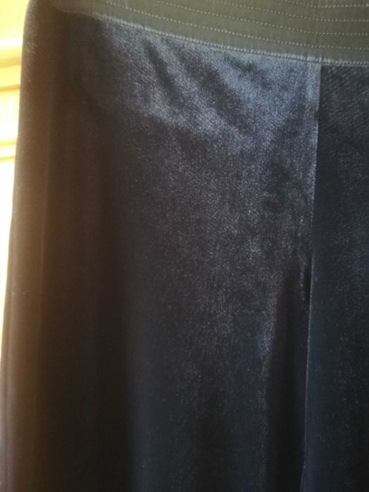 Pantaloni eleganti, by AGNES TOMA, 3/4, catifea de calitate, negri