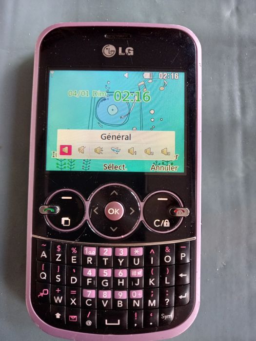 Vând Telefon LG GW Pink ediție limitata, pt Colecționari sau piese