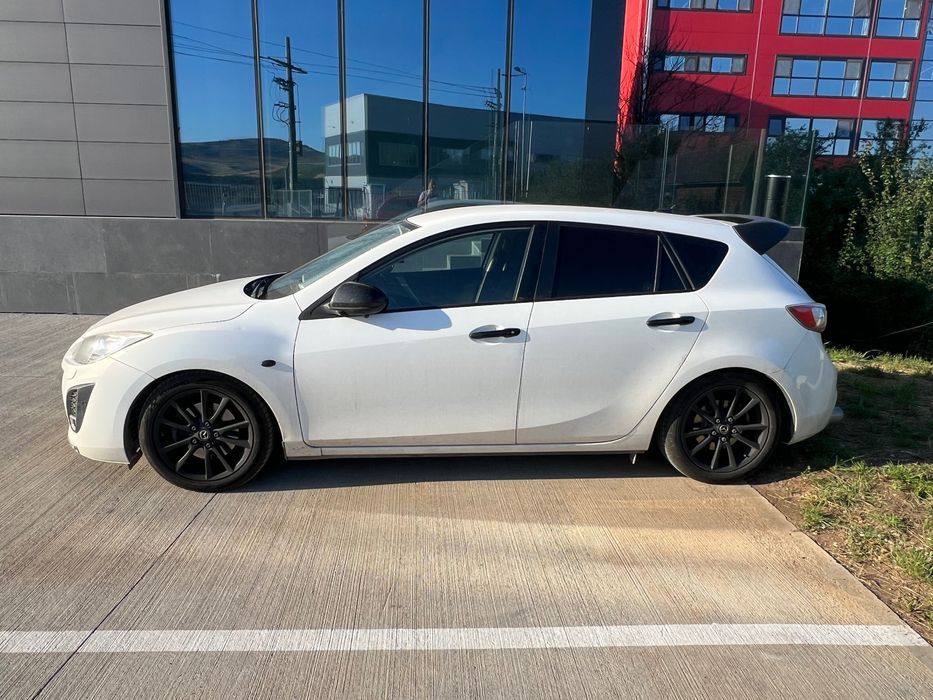 Vând Mazda 3 , sport