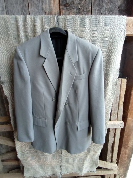 Geci, paltoni, pantaloni din piele de oaie si lana