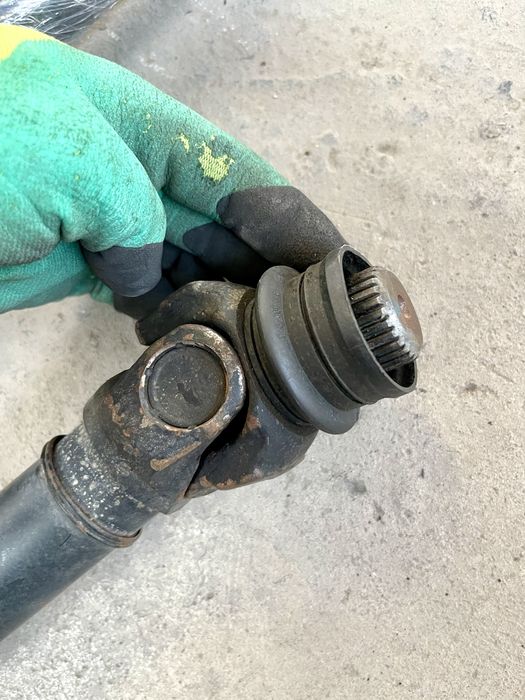 Передний кардан BMW X5 e70 e71 БМВ Х5 е70 е71