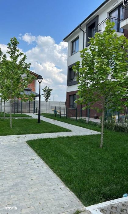 Apartament cu 3 camere, loc parcare, centrala, AC - zona Damila