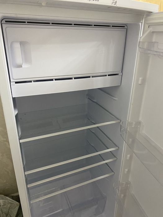 Холодильник бирюса