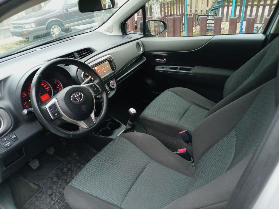 Toyota Yaris 2012  1.0 benzina euro 5