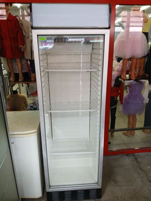 Хладилна витрина