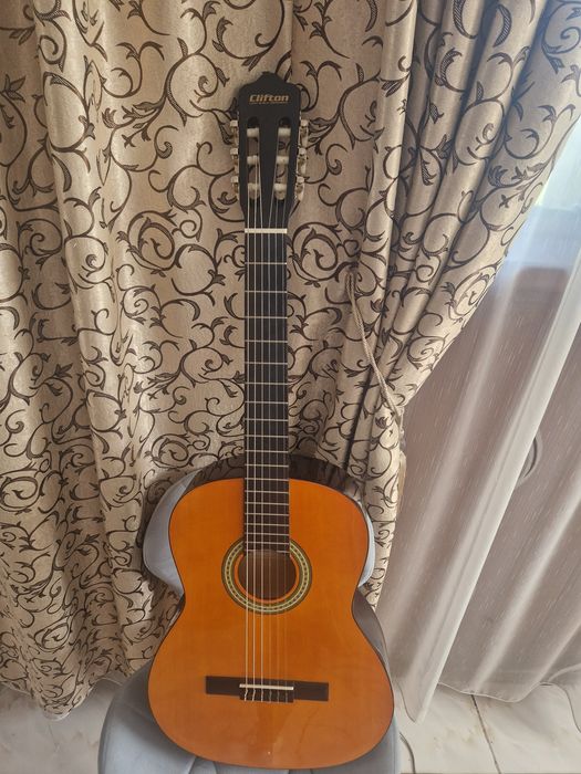 Vand chitara Clifton 4/4 +husa