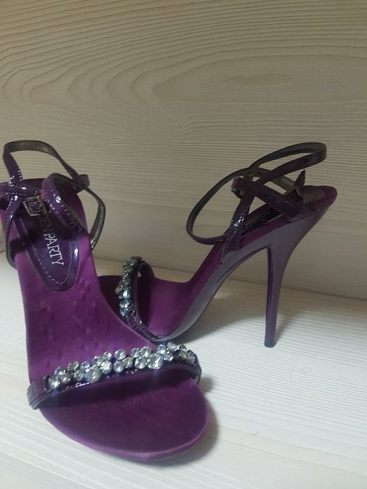 Очень красивые босоножки