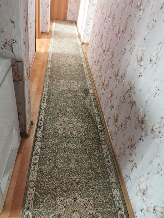 Продаётся ковровая дорожка 0.78х6.90
