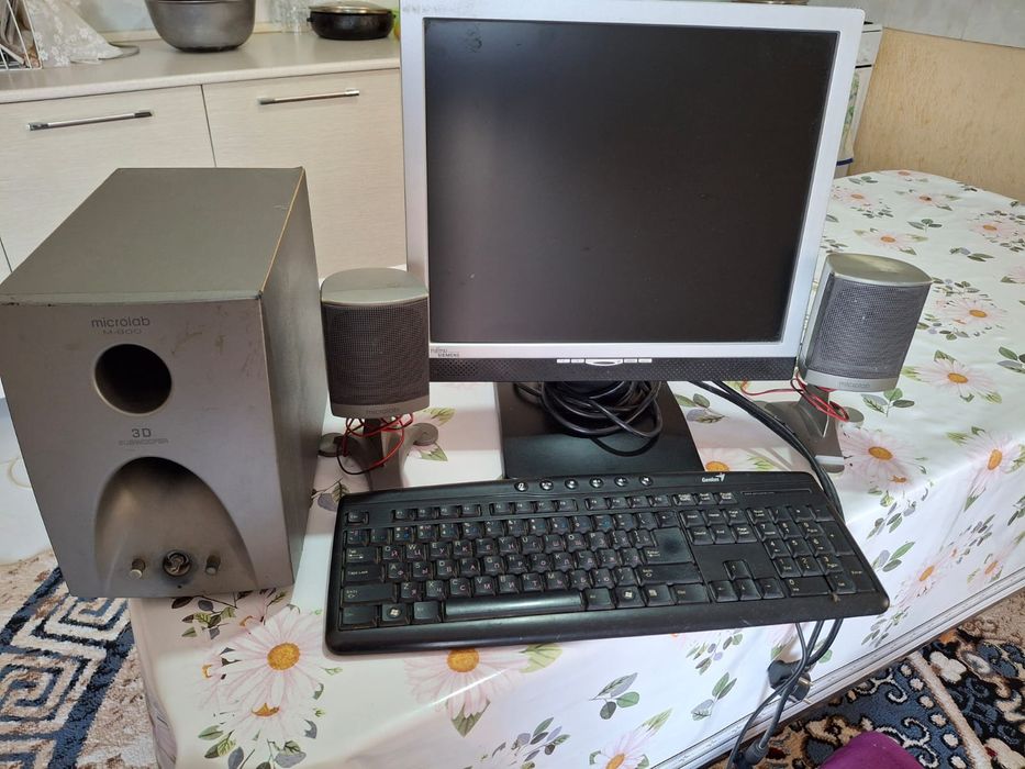 Монитор,колонки, клавиатура