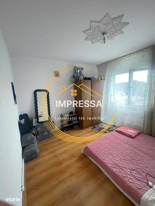 Se vinde apartament 2 camere decomandat etaj 3 str Iacob zadik 54.900e — fotografia 1