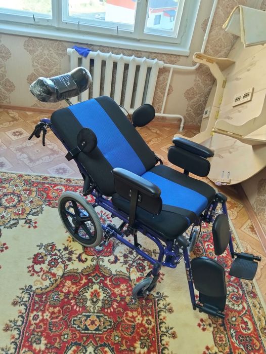 Кресло инвалидное