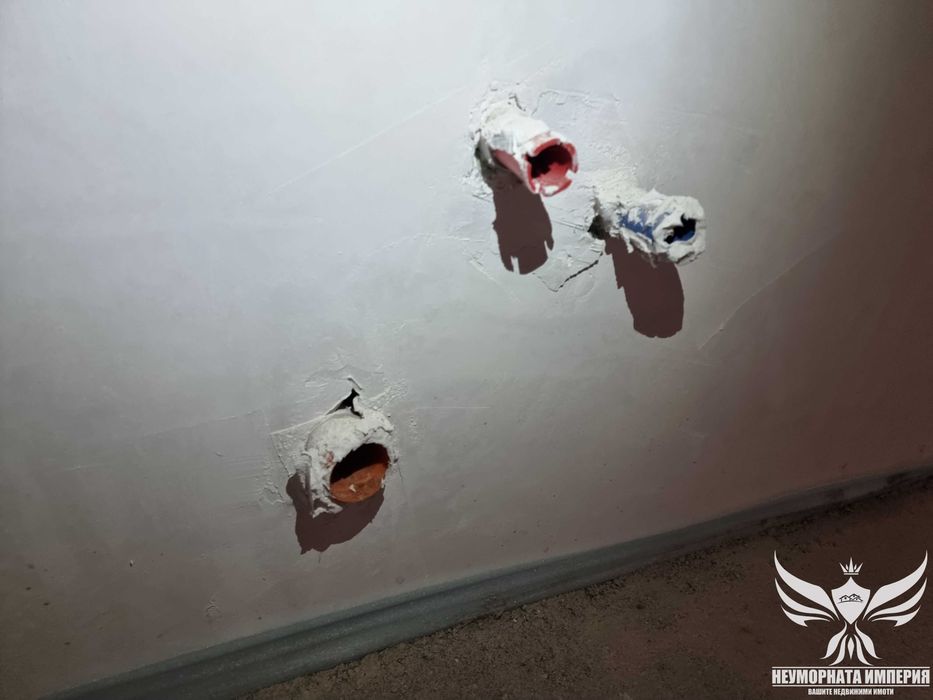 Топ център - модерен, двустаен 142кв.м. 4ет. в гр.Асеновград