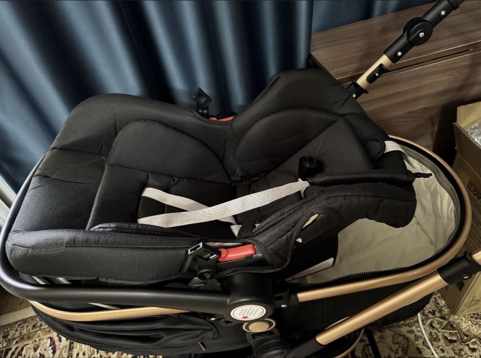 Коляска трансформормер Teknum