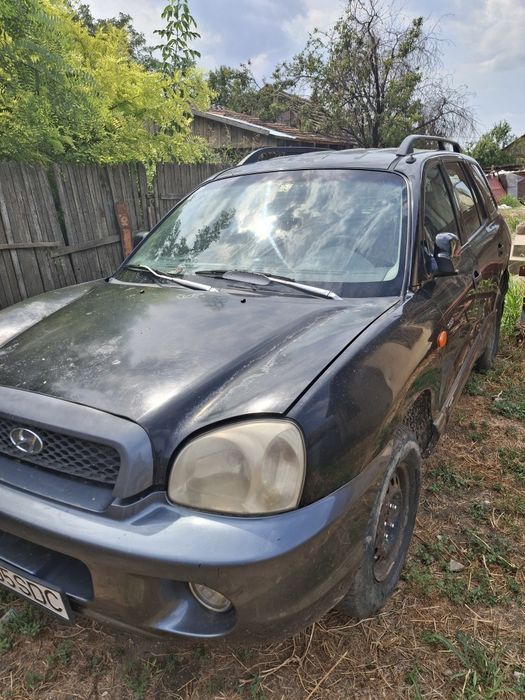 Vând pentru dezmebrari hyundai santa fe 1 2004 motor dizel 2l