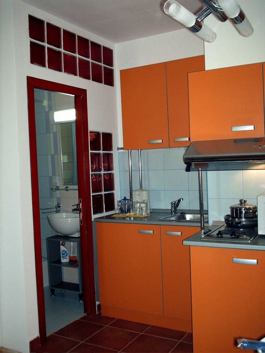 Particular inchiriez garsoniera Cotroceni, open-space, 400