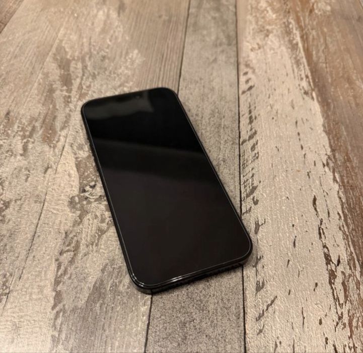 Vând Iphone 16 pro max 256 gb