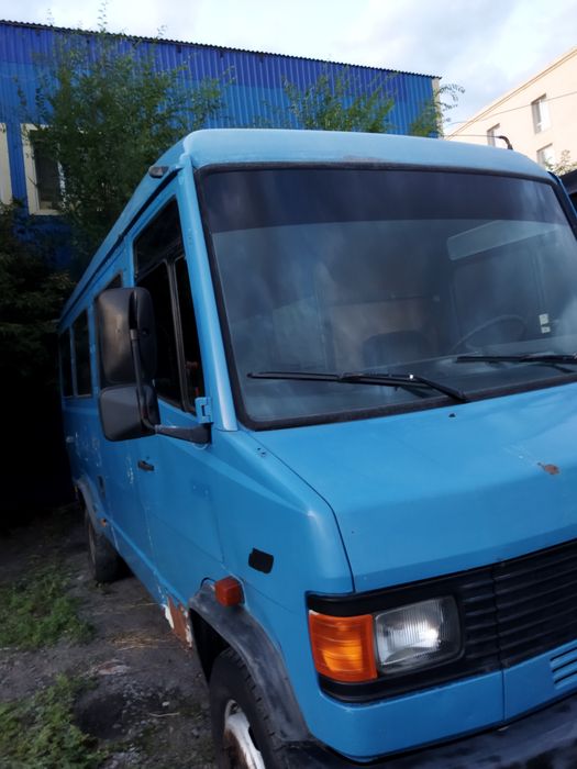 Продаю Мерседес 609D