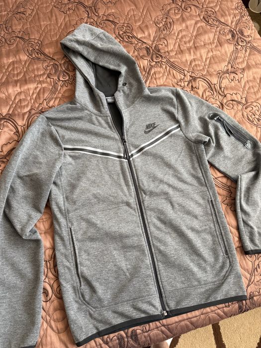 Горници и спортен екип на Adidas Puma NIKE