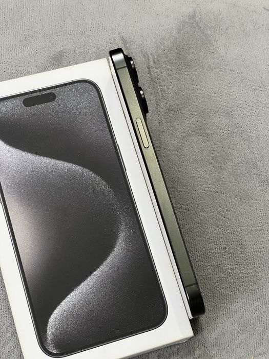 Vand iPhone 15 Pro Max 256gb