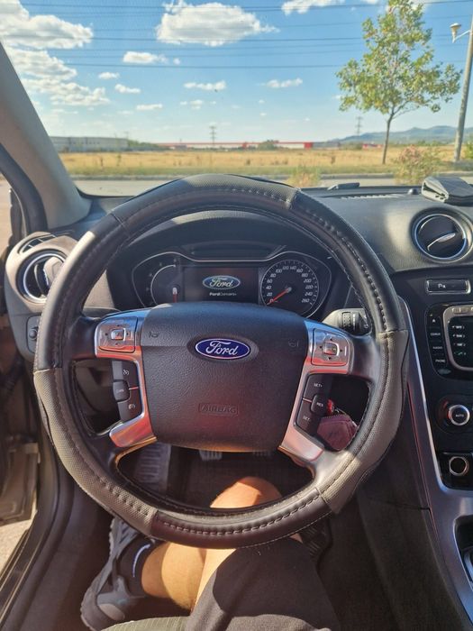 Ford mondeo  An 2012