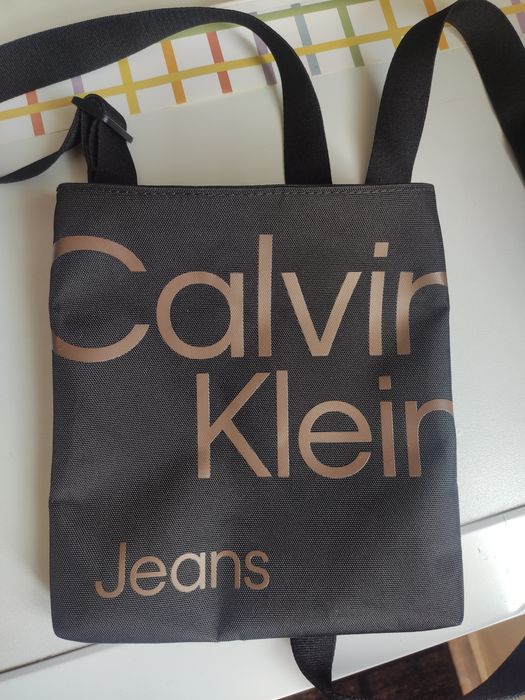 Мъжка чанта оригинална Calvin Klein