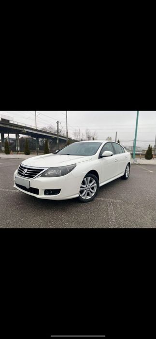 Renault Latitude