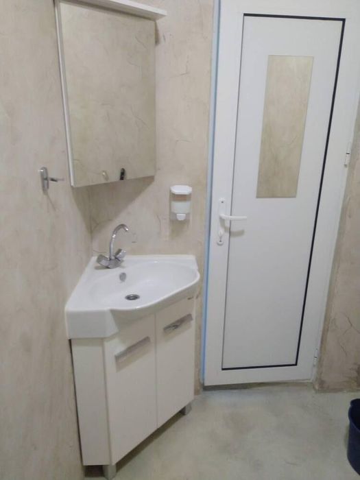 Дава се под наем Едностаен апартамент в Бургас, Възраждане - 40 кв.м за 357 € - Снимка #3